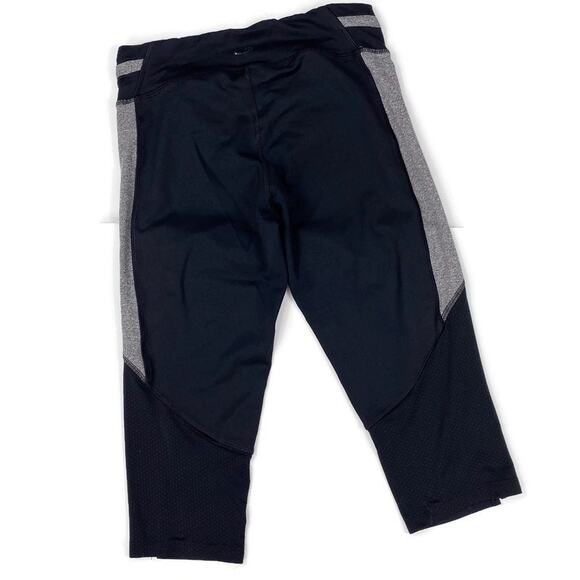C9 Champion Capri Leggings Colorblock Black Gray Yoga Mesh Womens Moisturewick - Picture 1 of 8